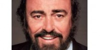 Aste: oggetti personali di Pavarotti prima in mostra e poi all’asta
