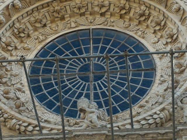 Basilica di Santa Croce, rosone