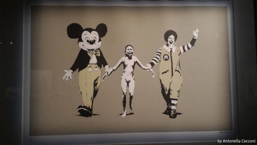 Banksy, Napalm,