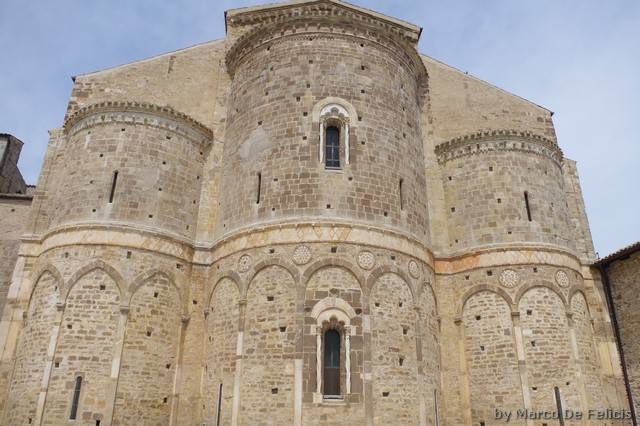 absidi esterno