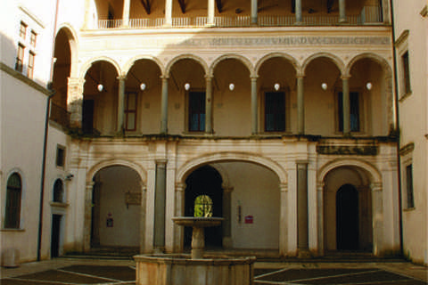 Genazzano, Castello Colonna