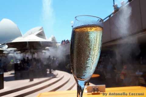 Opera House, bar