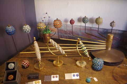 Alcuni gioielli creati da Alessia Fuga
