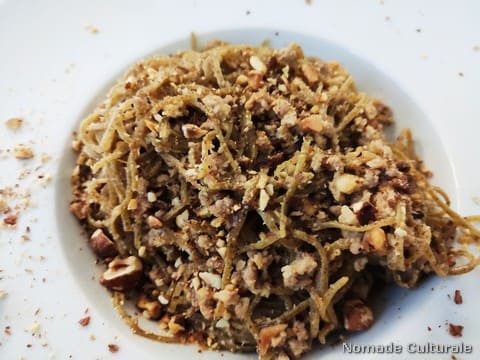 Fieno di Canepina con farina bio di canapa al ragù bianco di coniglio viterbese con fiore di finocchio e granella di nocciola